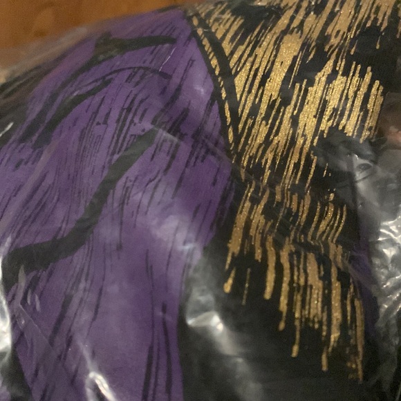 MAC & BELLE - “LET’S GET WICKED” PULLOVER (2X) 🆕🧙🏻‍♀️ - Picture 6 of 6